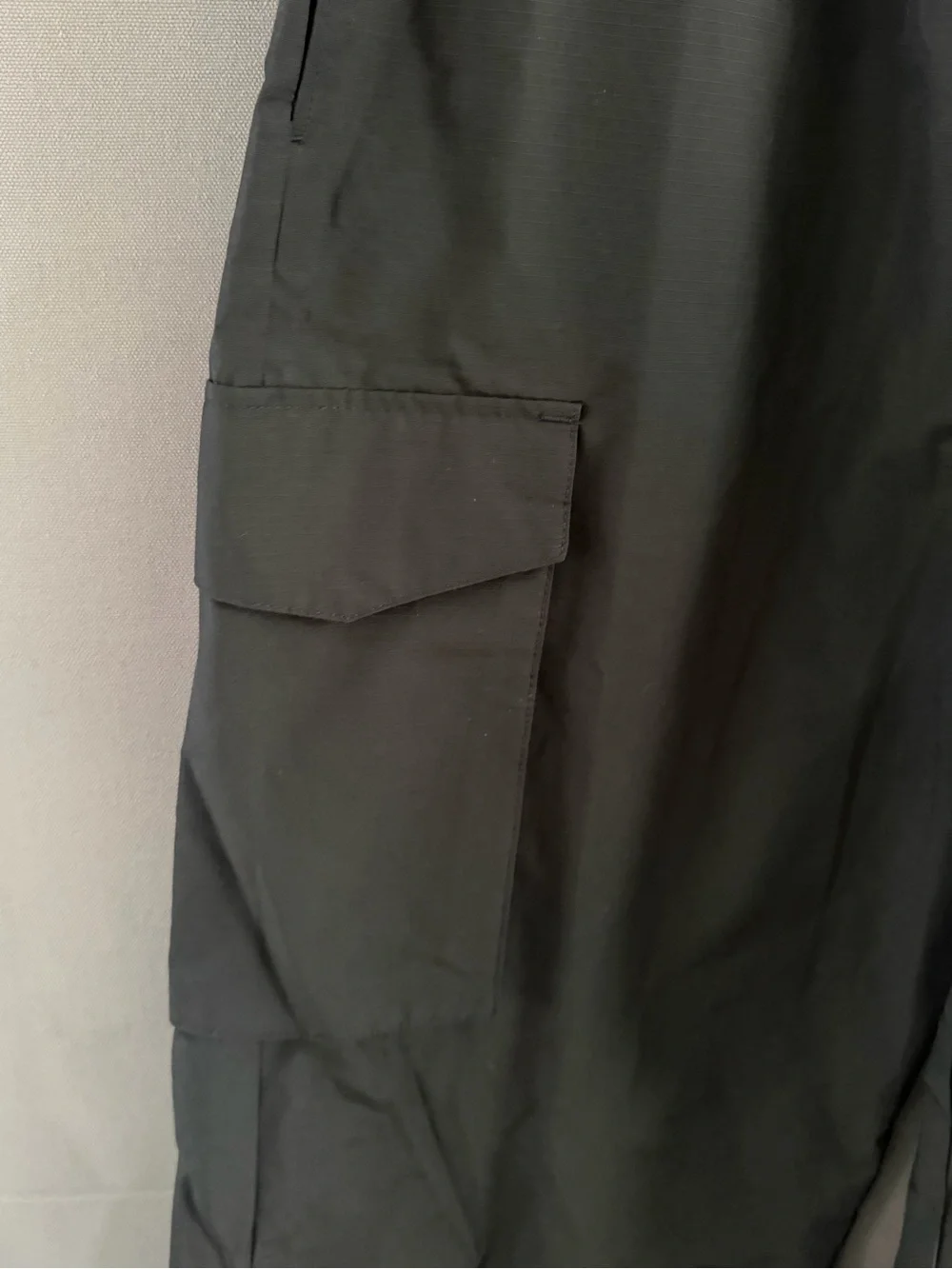 Nike Black Women's Cargo Track Pants with Swoosh